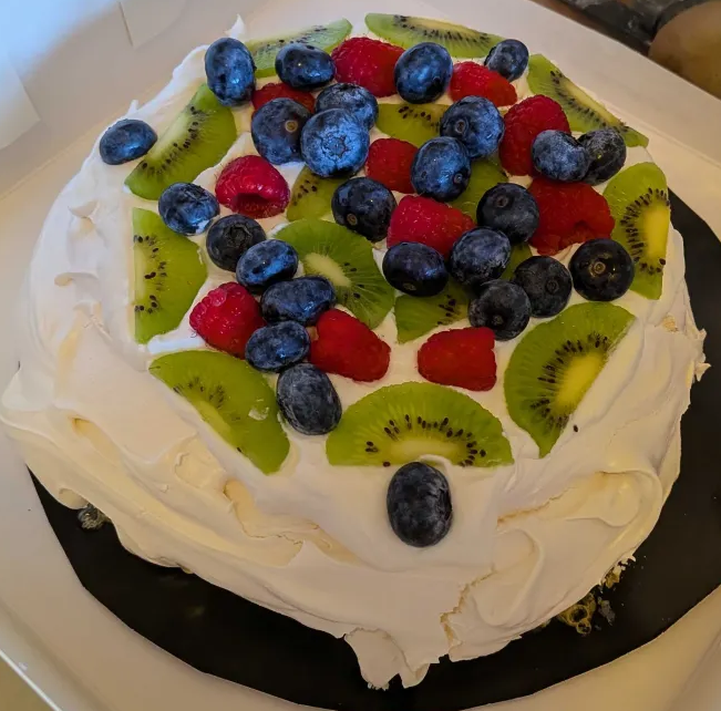 Family Pavlova