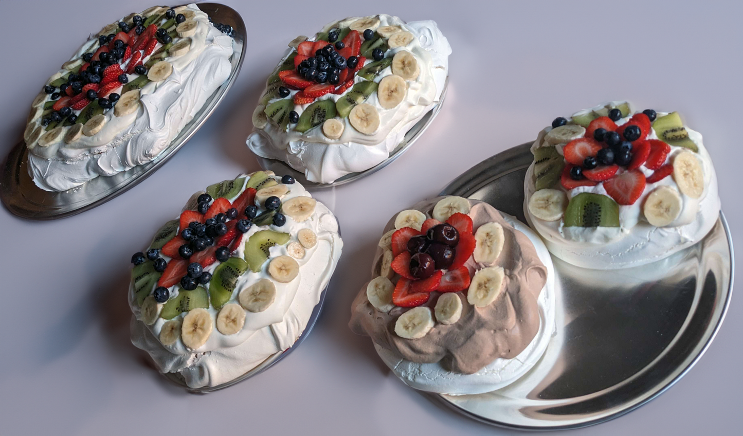 Family Pavlova